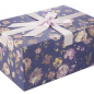 Preview: Die Brautkleidbox Blue Flora ist ein MustHave zur Aufbewahrung Ihres Brautkleides.